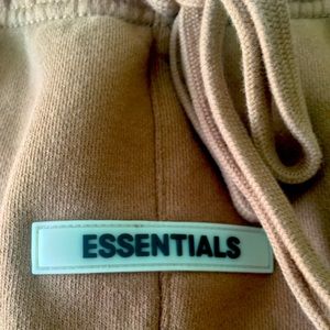 Fear of God Essentials Brown short size XL